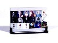 VISTAPRINT 25 CARD STAND by nobock