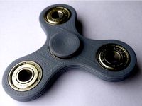 Handspinner by Dankton