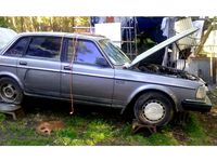 1987 volvo spark plug wire seperator by ForrestChandler