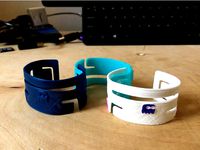 pacman bracelet (heat-bent) by bunnyfuzz
