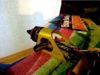 Delta Wing motor mount (1806, 2204, 2205+) with foam grip by donjakobo