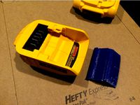 DeWalt USB adapter positive locking insert by Simhopp