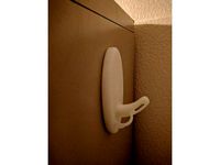 Command strip hook by Fundowicz