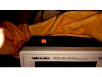 Tektronix button cap by Misha13