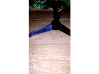 Plastic christmas tree stand leg by diegognavarro
