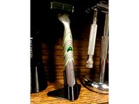 Universal Razor Stand by OnShape