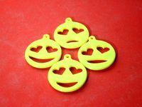 Emoticon Keychain by schumixmd