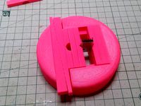 Small Screwless Vice by SexyCyborg