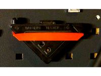 Battery meter holder for OBI-Pegboard by JoHerz