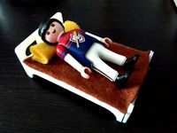 Cama para muñeco playmobil (playmobil bed ) by Ciber_luis