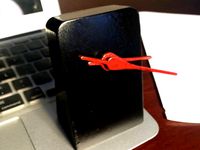 Minimalist Clock  by jpan