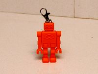 One piece articulated robot keychain with a clip by NirDobovizki