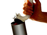 Ring-pull opener for people with hands disabilities by Nelujones