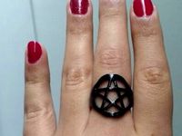Pentagram Ring by vamoura