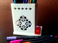 Pen Holder by Marziyeh