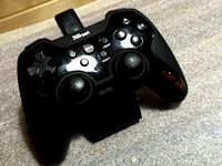 supporto controller Trust per pc by KIKKOSUPERBOY