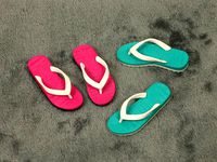 Beach sandal pendant by tofuji