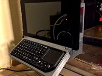 Raspberry Pi 7-Inch Touchscreen Mount with Keyboard Shelf by Jon_S