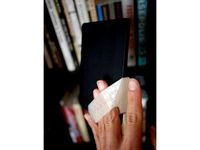 eReader Grip by eeejay