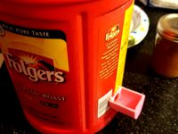chicken feeder for bucket by timwaller