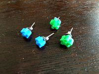 Flower Earrings by jchun444