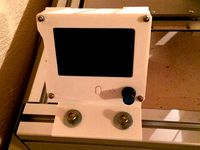 smart LCD holder by MakerBotManni