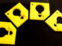 MkrClub.com Google Keep Logo Keychain (2 versions) by jrochelle