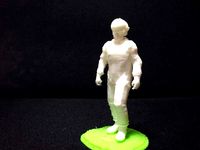 humanoid robot Scale - 1:75 .........25mm...........2,5cm by rafaellacerda