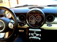 iPad Mini integration for Mini Cooper vehicles by Losicek