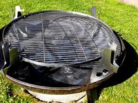 cooking grate holder for fireplace by Buhi