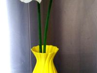 classic vase by etlaare