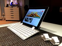 wireless keyboard to ipad3 clips by zenekNY