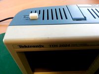 Power button cap for Tektronix TDS2024 oscilloscope by uski