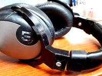 Headphone Bracket (Brainwavz HM5) by tpchuckles