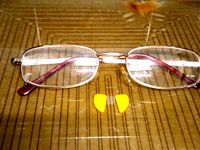 paire de plaquettes pour lunette  / nose pads by kyrnea