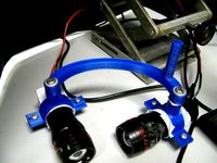 Dual grip arm for cylindrical objects by plymdiver