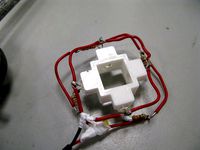 UV/vis/fluorimeter cuvette holder with 4 LED slots for irradiation by plymdiver
