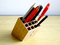 PencilStand little by Stripsody