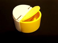 Semi-circular box with lid by Superrei