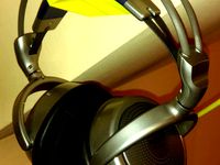 Headphones hanger by PMar