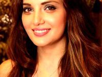 Placing cutlery by gianfrag