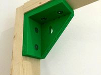 A 90 degree frame bracket for an artists canvas by Wellmeadow