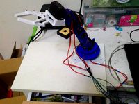 Robotic Arm by Ashing