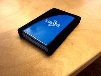 Yet another minimalistic card holder wallet by epatel