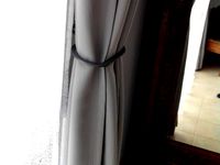 curtains holder by pierrelouison