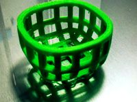 Small round wire basket (square profile) by tone001