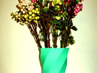 Green_vase by Merioz3D