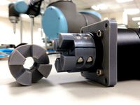 Step motor coupling(test with 100kg load) by CloudJ