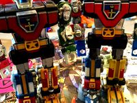 Vintage Voltron Lion Head (hands in robot mode) by Nylanan