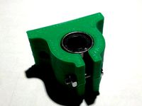 Supporto per LM8UU - LM8UU Y axis Carriage case. by gigillo